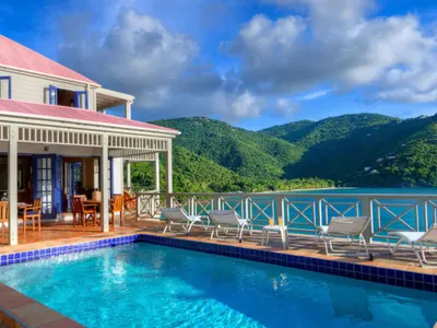 Outer Banks, Brewers Bay — 5-bedroom villa in Brewers Bay, Tortola, BVI