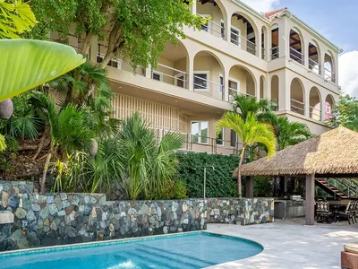 Indigo Manor — 4-bedroom villa in Frenchmans Cay, Tortola, BVI