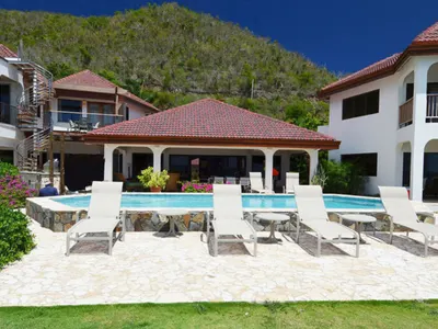 Caribbean Wind, Mahoe Bay — 5-bedroom villa in Mahoe Bay, Virgin Gorda, BVI