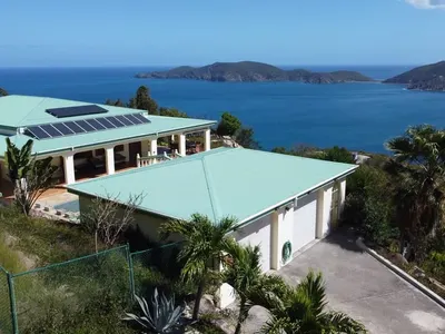 Hawknest Villa — 3-bedroom villa in Hawksnest, Tortola, BVI