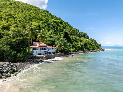 Cane Garden Bay Beach House — 3-bedroom villa in Cane Garden Bay, Tortola, BVI
