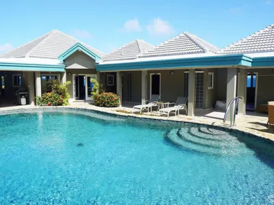 Coconut Grove, Leverick Bay — 5-bedroom villa in Leverick Bay, Virgin Gorda, BVI