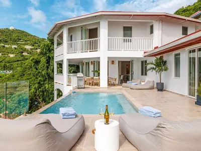 Casa del Sol, Cane Garden Bay — 4-bedroom villa in Cane Garden Bay, Tortola, BVI